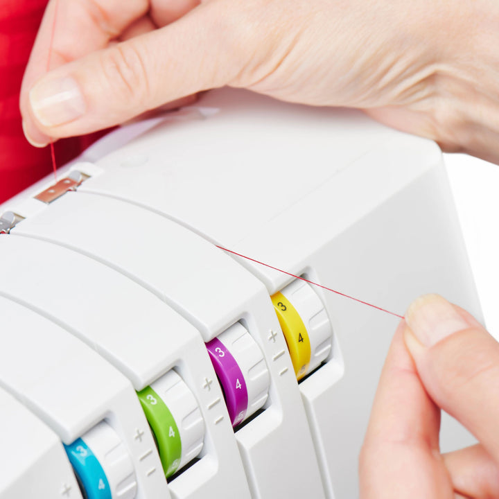 Overlock SE017 Elite SINGER®