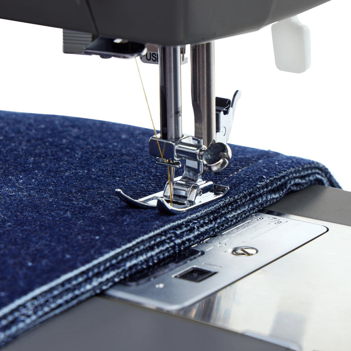 Máquina De Coser Facilita Pro 4452 SINGER®