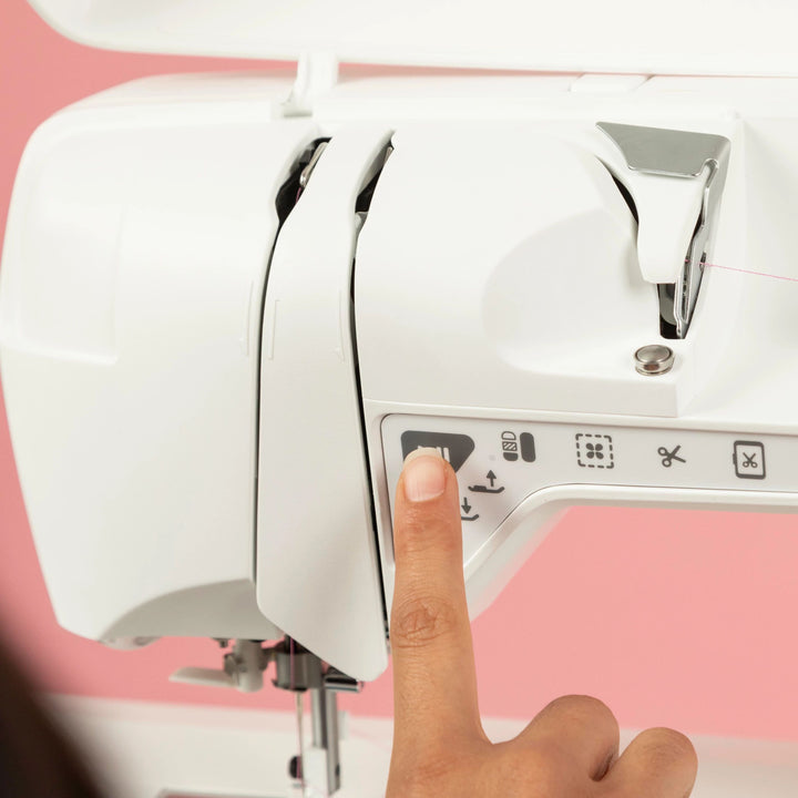 EM9305 Embroidery machine SINGER®