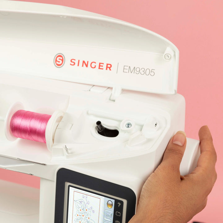 EM9305 Embroidery machine SINGER®
