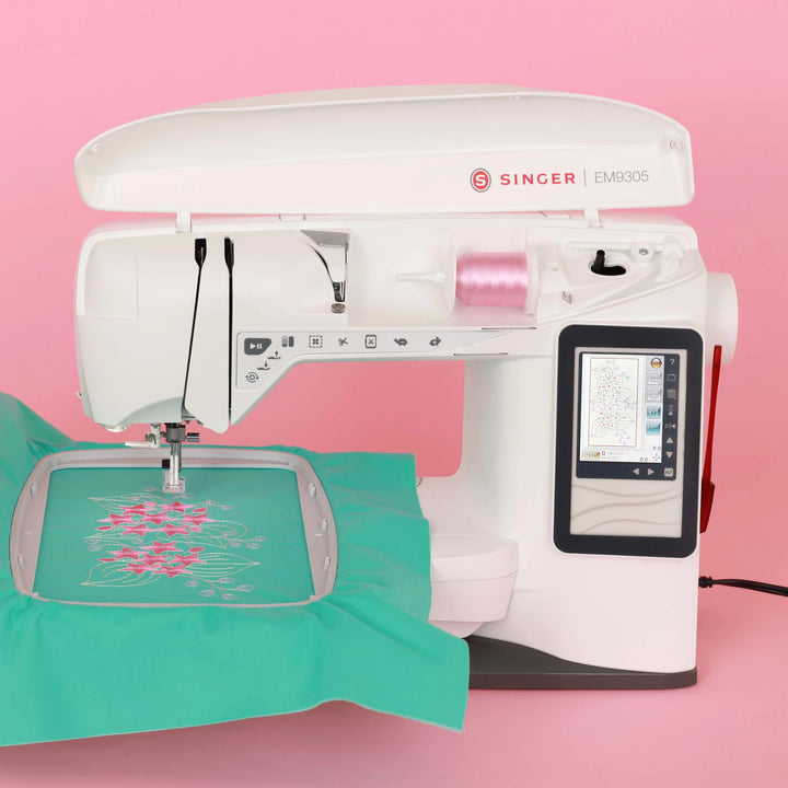 EM9305 Embroidery machine SINGER®