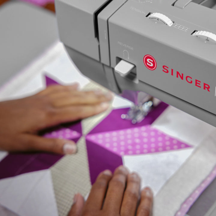 SINGER® Sewing Machine Facilita Pro 4411