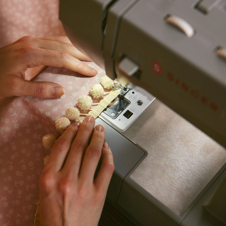 Sewing Machine Facilita Pro 4452 SINGER® Sewing Machine