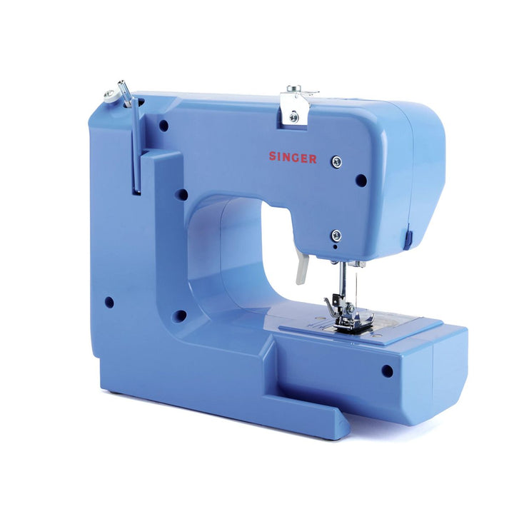 SINGER® Sewing Machine M1005 Blue